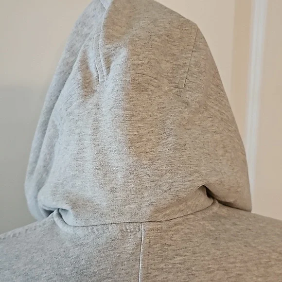 383. Lululemon Split Hoodie - Picture 9 of 11